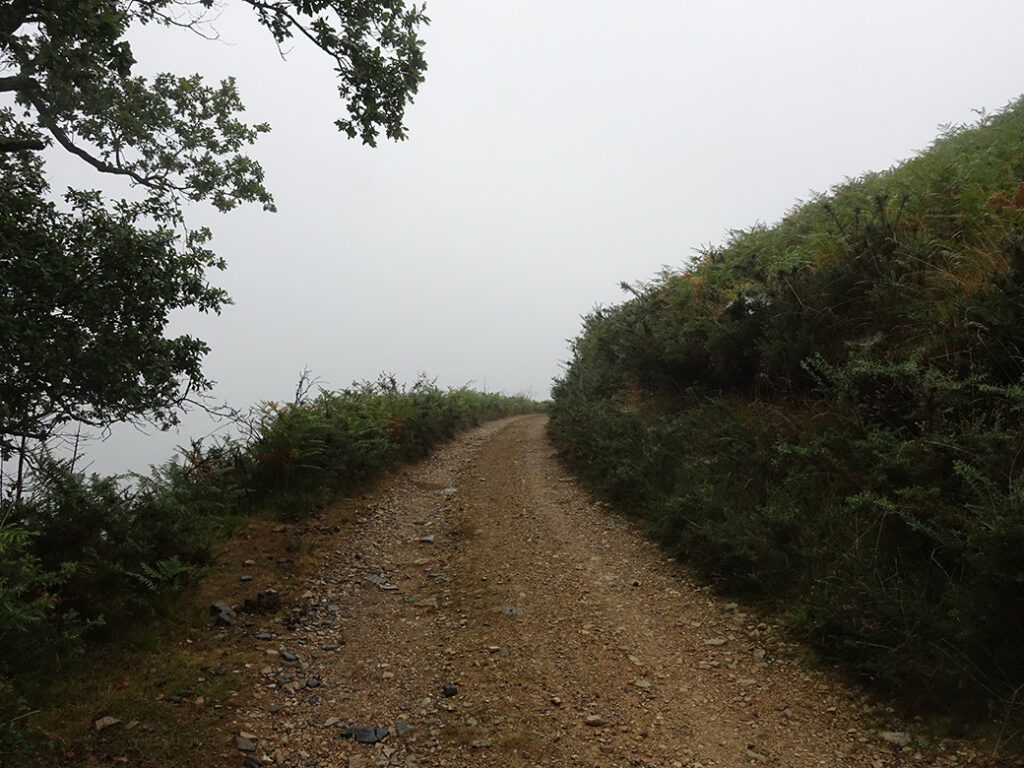 dirtroad in the pyrenees following HRP