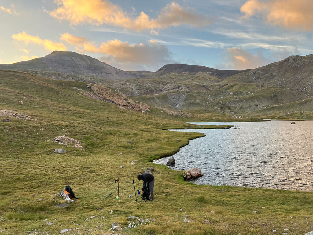 Early morning, Christer at Lac de Barroude