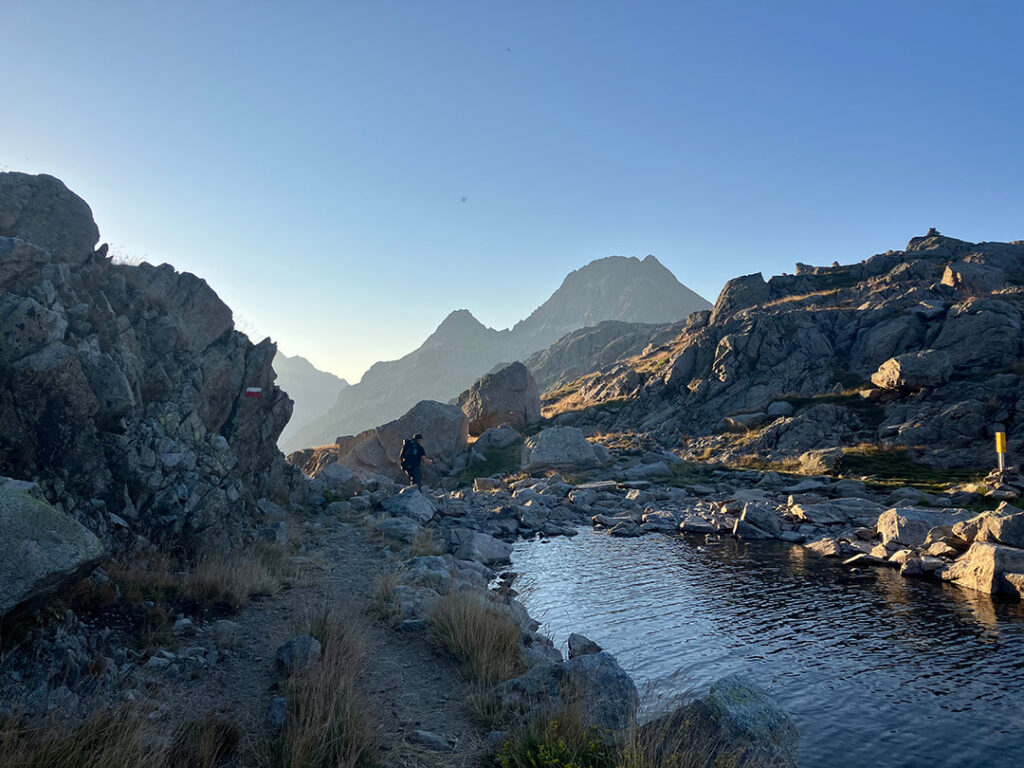 The lake Lac de Ruis in the morning light